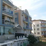 Stoyanovi Primorsko